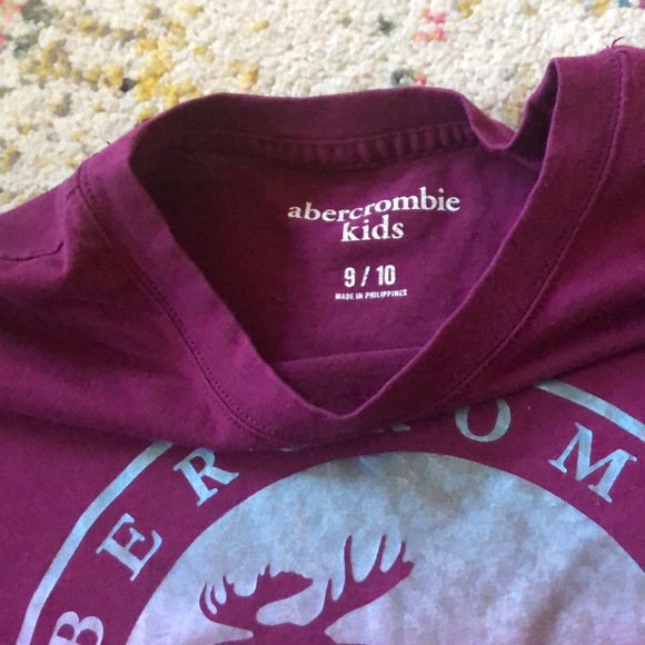 Abercrombie & Fitch short sleeve tee - Picture 3 of 3